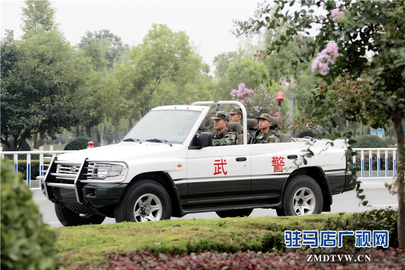 數(shù)千名民警為2016年中國(guó)農(nóng)產(chǎn)品加工業(yè)投資貿(mào)易洽談會(huì)勝利召開保駕護(hù)航