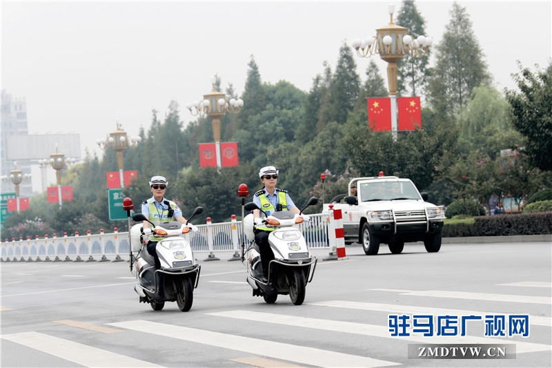 數(shù)千名民警為2016年中國(guó)農(nóng)產(chǎn)品加工業(yè)投資貿(mào)易洽談會(huì)勝利召開保駕護(hù)航