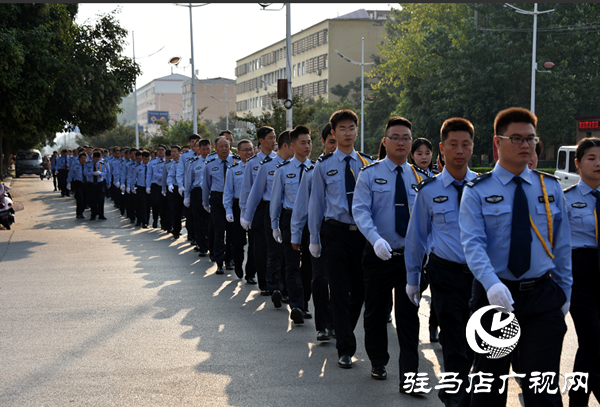 平輿縣公安民警在新中國成立70周年歌詠比賽中獲得銅獎(jiǎng)