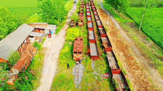 ?？康能囌尽昴峡h老君廟火車站，這里曾經(jīng)是一處重要的車站，人流量、貨運(yùn)量都非常大。