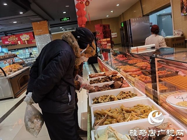 新春走基層丨 駐馬店：春節(jié)將至 年貨市場年味足