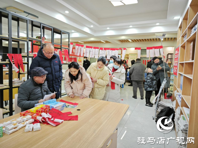 駐馬店市西園街道文化路社區(qū)開展“鬧元宵，猜燈謎”有獎活動