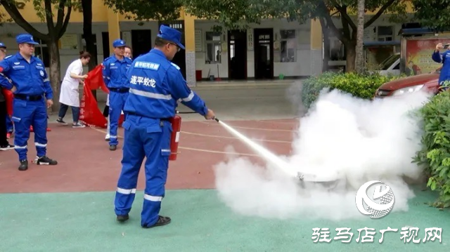 防溺水宣傳進(jìn)校園活動走進(jìn)遂平縣第二小學(xué)和車站中心小學(xué)