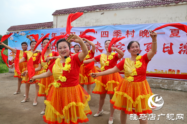 正陽(yáng)縣：“四季村晚”好精彩 鄉(xiāng)村生活嗨起來(lái)