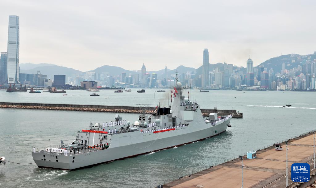 海軍艦艇編隊(duì)圓滿完成訪問(wèn)香港活動(dòng)返航